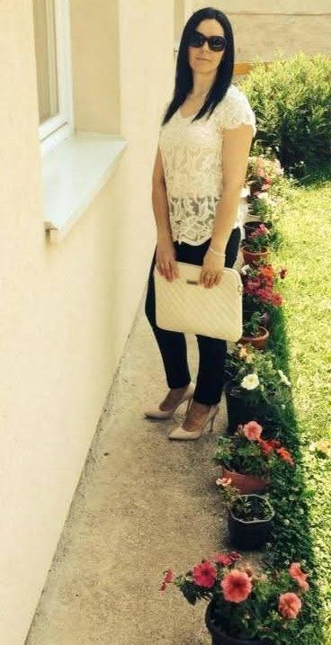 Неда Костић